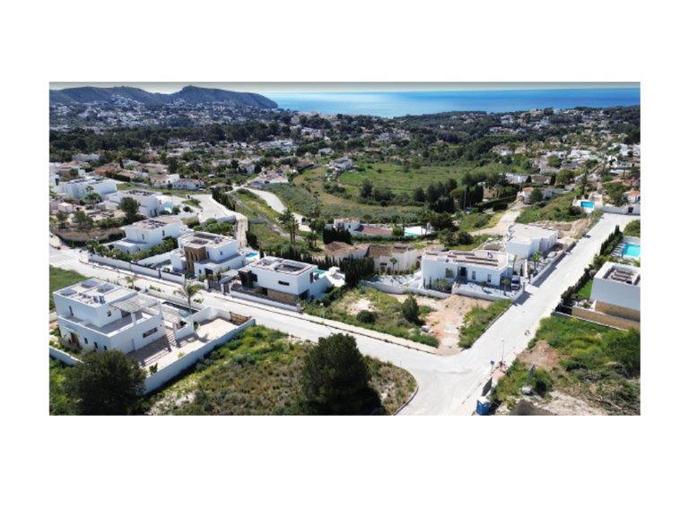 Plot for Sale in El Tesoro, Moraira, Alicante 2