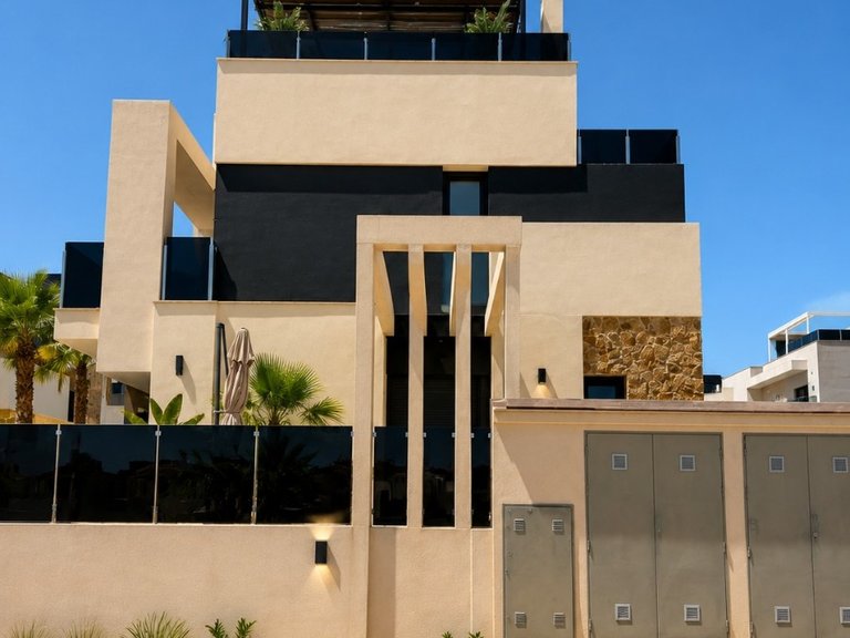 Villa for Sale in Lomas de Cabo Roig, Orihuela Costa, Alicante 16