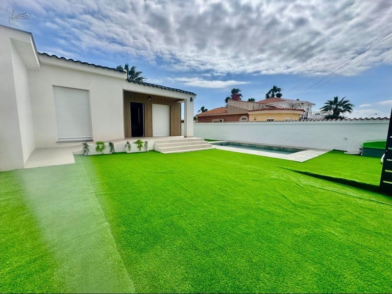 Villa for Sale in El Chaparral, Torrevieja, Alicante 34