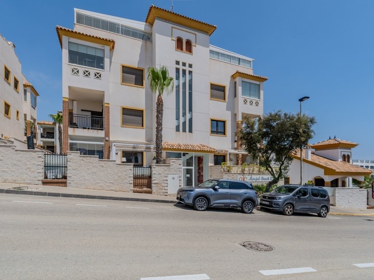 Apartment for Sale in Guardamar, Guardamar Del Segura, Alicante 30