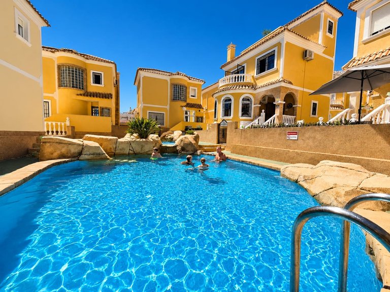 Villa for Sale in Villamartin, Orihuela Costa, Alicante 33