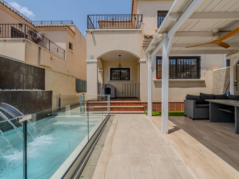 Villa for Sale in Torreta - Florida, Torrevieja, Alicante 1