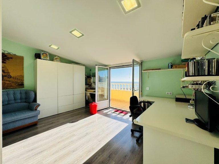 Penthouse for Sale in La Mata, Alicante 30
