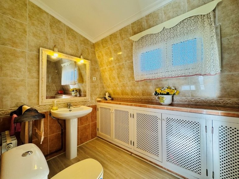 Penthouse for Sale in La Mata, Alicante 35