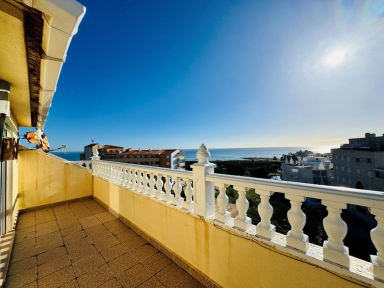 Penthouse for Sale in La Mata, Alicante 8