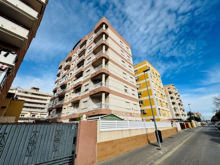 Apartment for Sale in Torrevieja, Alicante 18