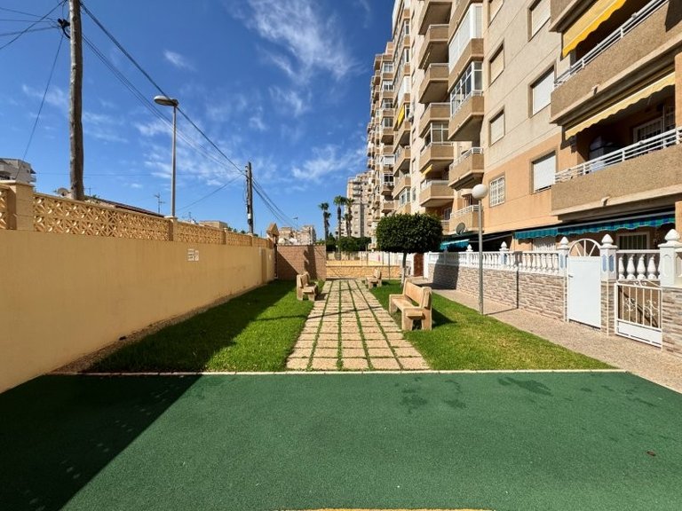 Apartment for Sale in Torrevieja, Alicante 26