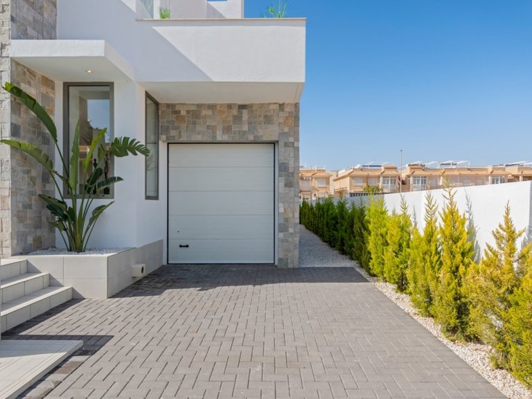 Villa for Sale in Los Alcázares, Murcia 4