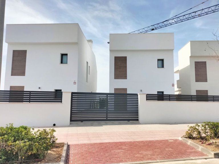 Villa for Sale in Pilar De La Horadada, Alicante 4