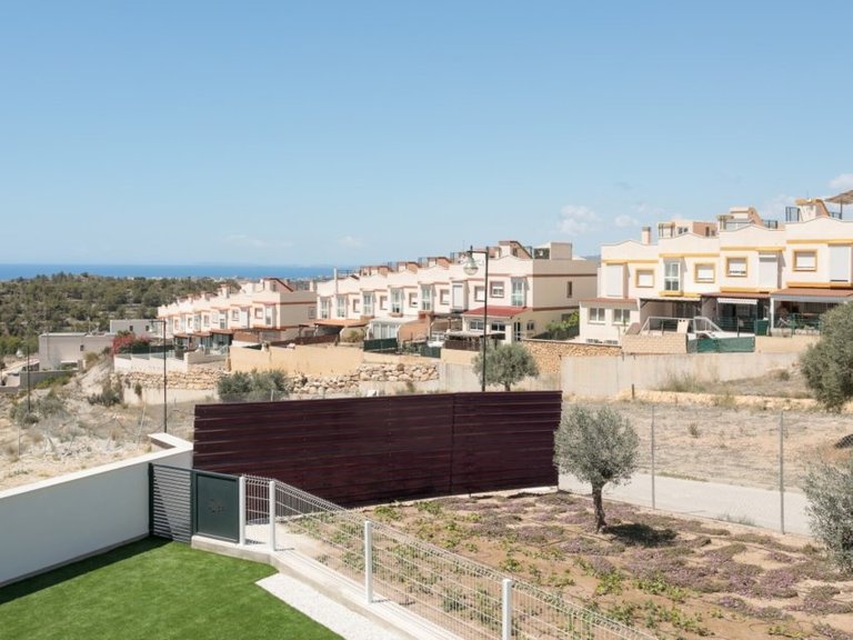 Town House for Sale in Finestrat, Alicante 3