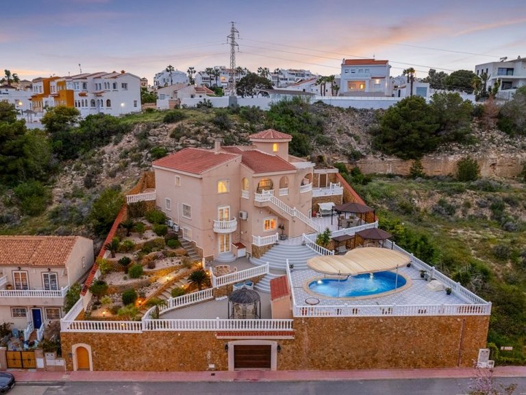 Villa for Sale in Ciudad Quesada, Alicante 3
