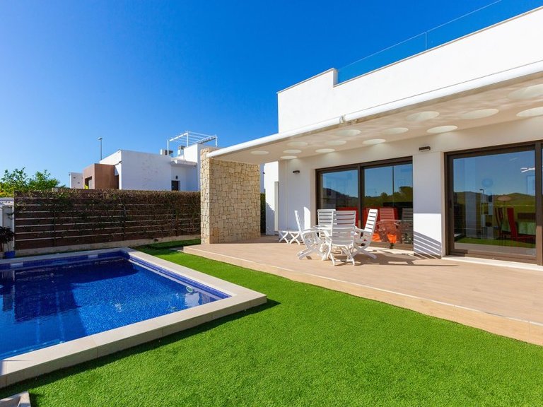 Villa for Sale in Vistabella Golf, Alicante 2