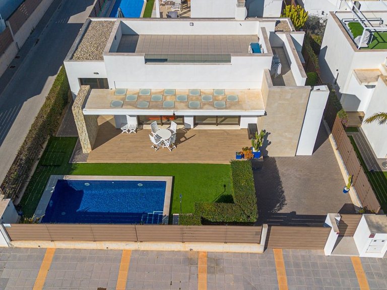 Villa for Sale in Vistabella Golf, Alicante 27