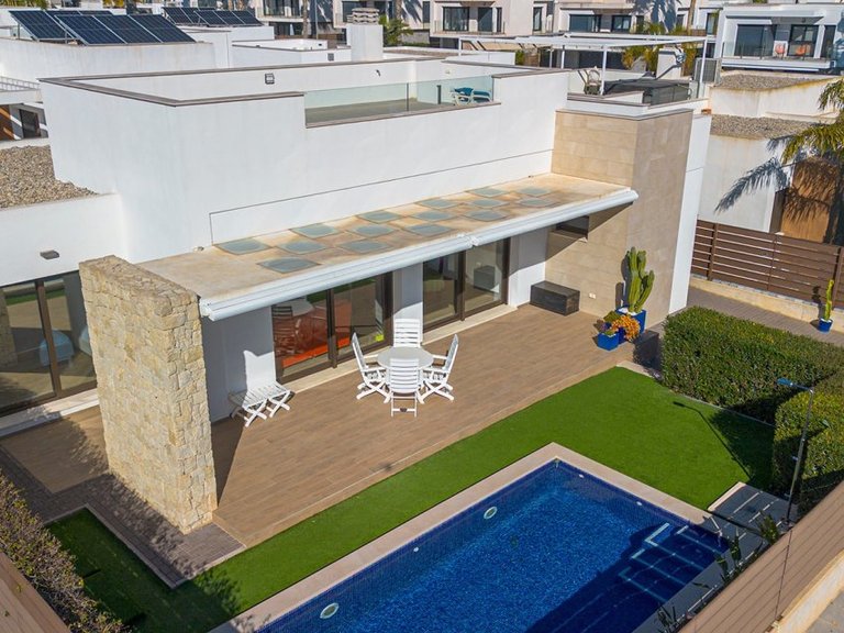 Villa for Sale in Vistabella Golf, Alicante 30