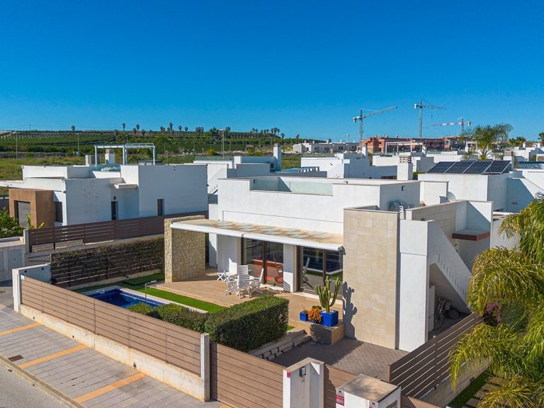Villa for Sale in Vistabella Golf, Alicante 32