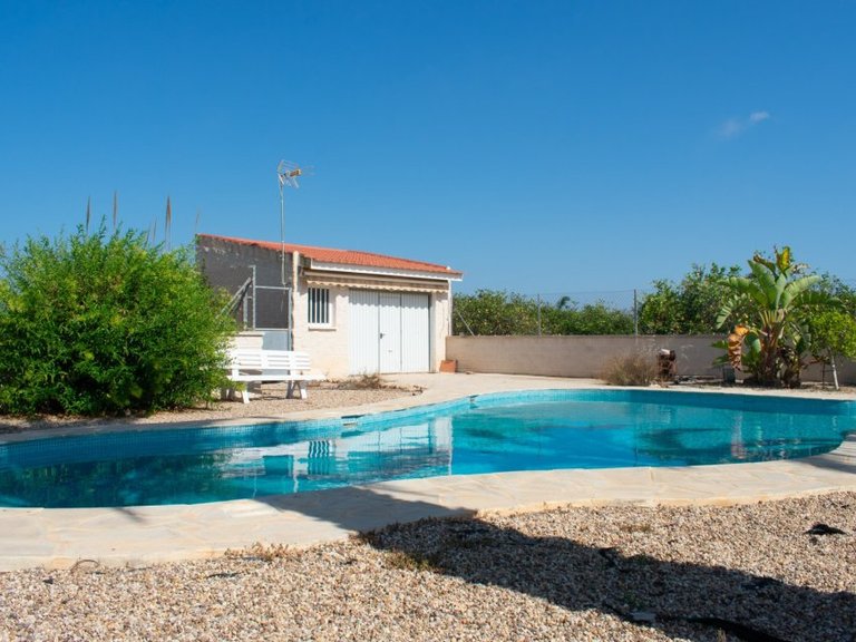 Villa for Sale in Guardamar Del Segura, Alicante 3