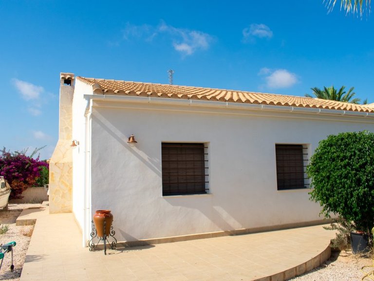 Villa for Sale in Guardamar Del Segura, Alicante 39