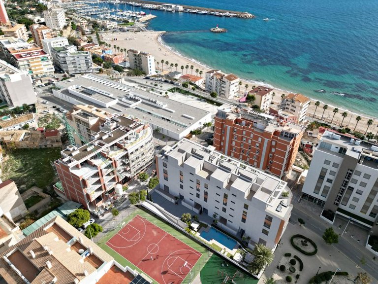 Penthouse for Sale in La Vila Joiosa, Alicante 7