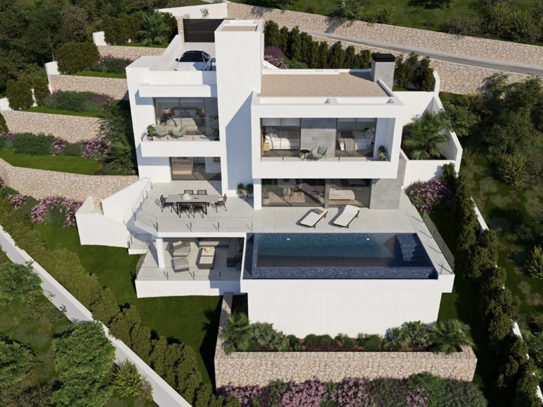 Villa for Sale in Cumbre De Sol, Alicante 2