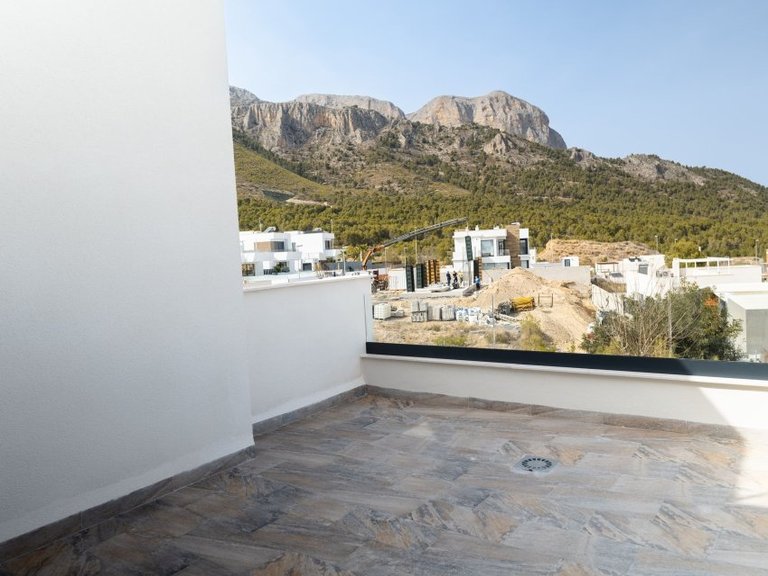 Villa for Sale in Polop, Alicante 2