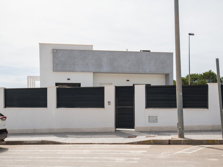 Villa for Sale in Pinar De Campoverde, Alicante 7