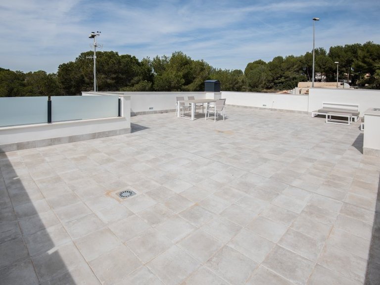 Villa for Sale in Pinar De Campoverde, Alicante 9