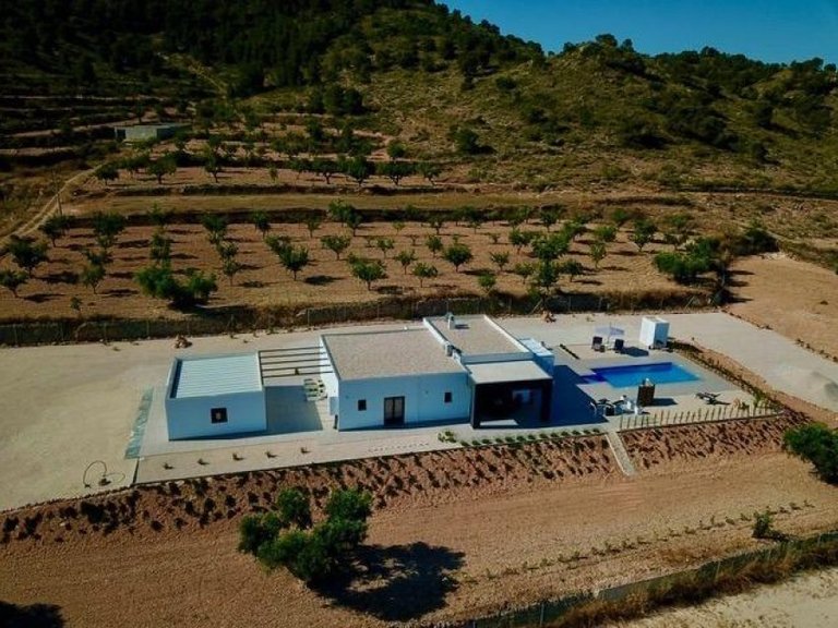 Villa for Sale in La Canalosa, Alicante 2