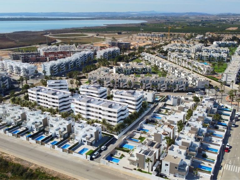 Apartment for Sale in Guardamar Del Segura, Alicante 2