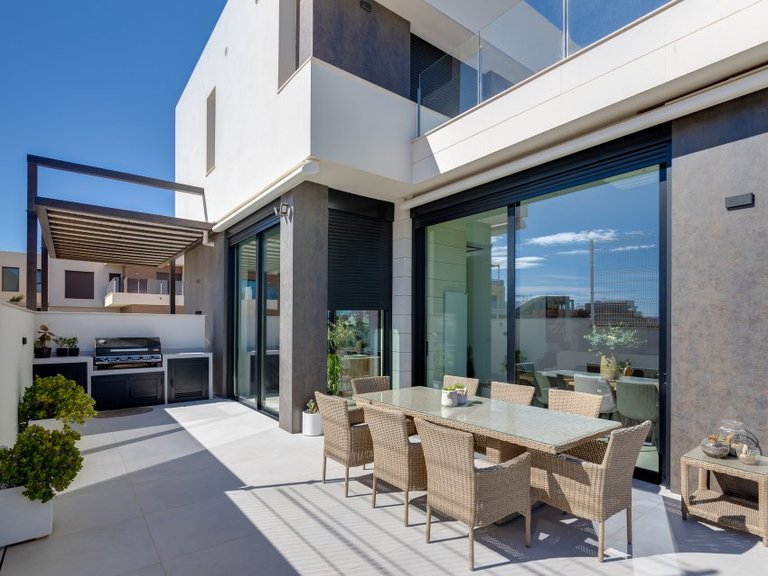 Villa for Sale in Pilar De La Horadada, Alicante 6