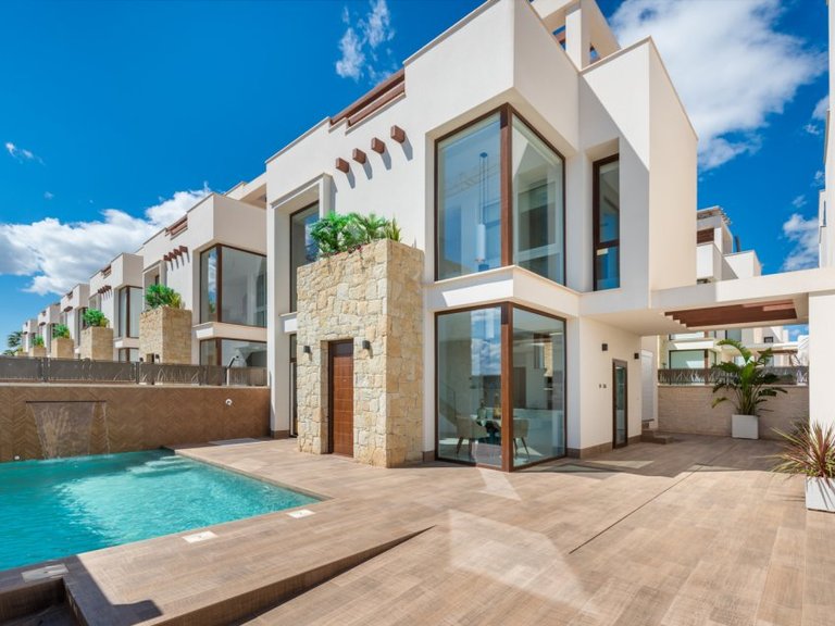 Villa for Sale in Ciudad Quesada, Alicante 1