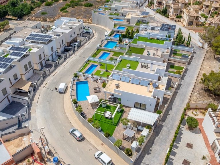 Villa for Sale in Orihuela, Alicante 11