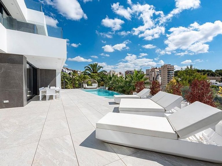 Villa for Sale in Calpe, Alicante 5