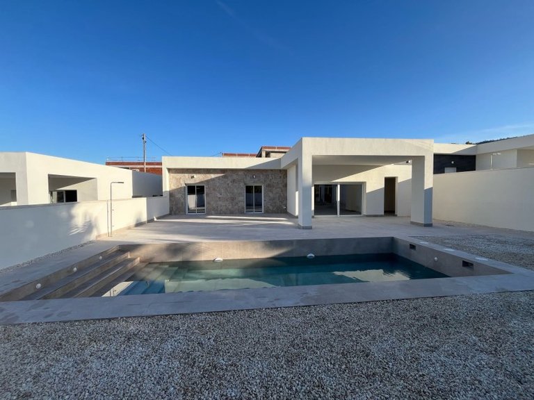 Villa for Sale in Aspe, Alicante 3