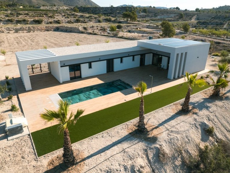 Villa for Sale in Pinoso, Alicante 8