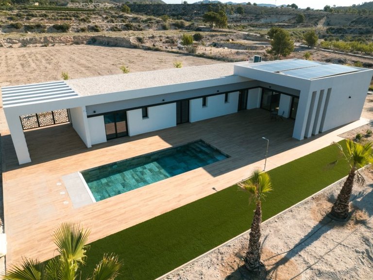 Villa for Sale in Pinoso, Alicante 9