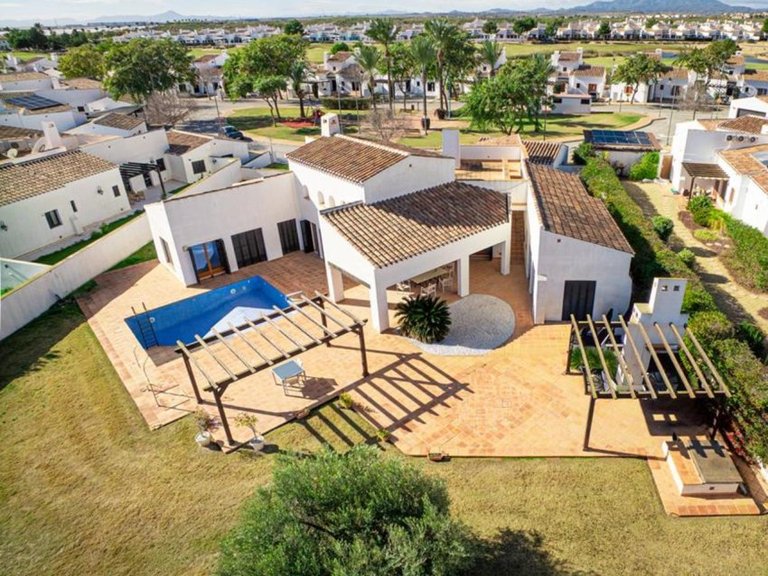 Villa for Sale in El Valle Golf Resort, Murcia 1
