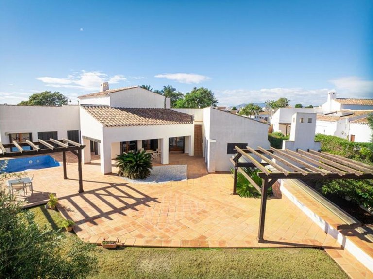 Villa for Sale in El Valle Golf Resort, Murcia 4
