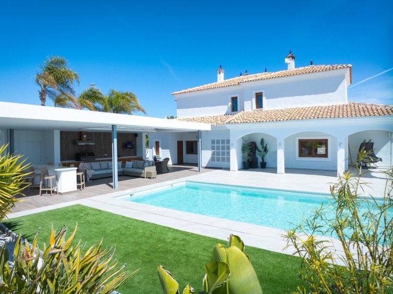 Villa for Sale in Altaona Golf And Country Village, Murcia 1