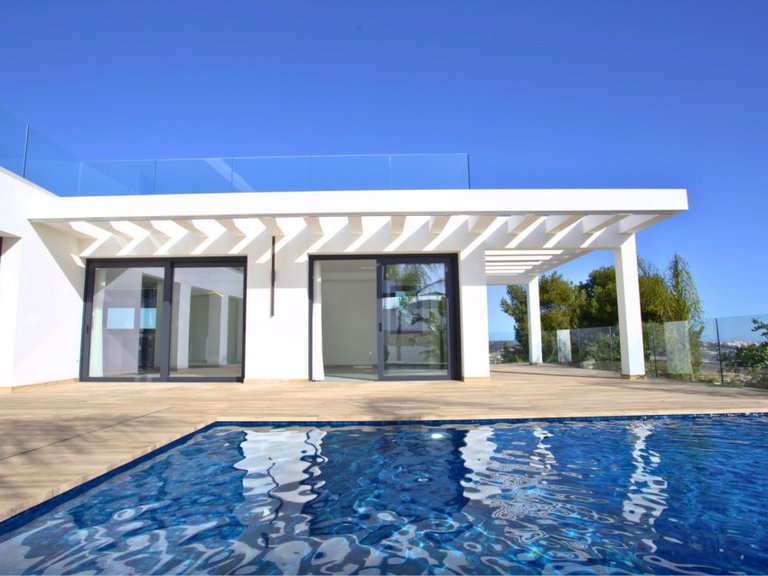 Villa for Sale in Moraira, Alicante 1