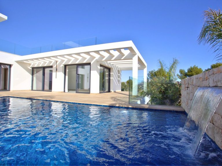 Villa for Sale in Moraira, Alicante 3