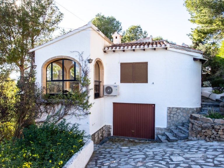 Villa for Sale in Jávea / Xàbia, Alicante 2