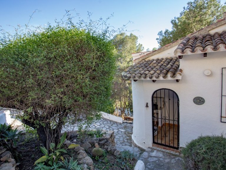 Villa for Sale in Jávea / Xàbia, Alicante 4