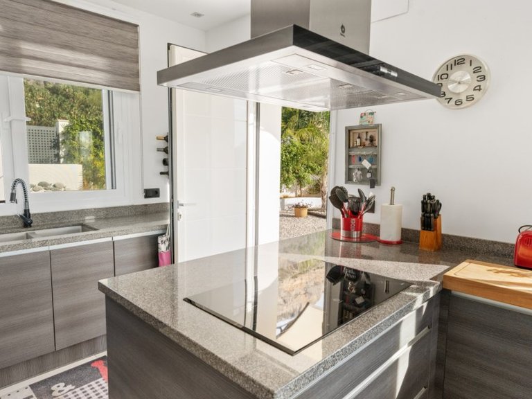 Villa for Sale in Jávea / Xàbia, Alicante 16