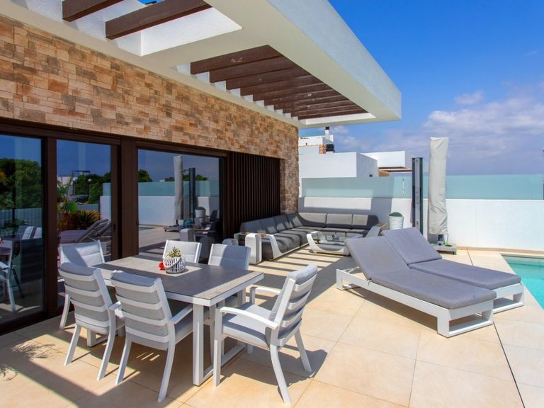 Villa for Sale in Rojales, Alicante 11