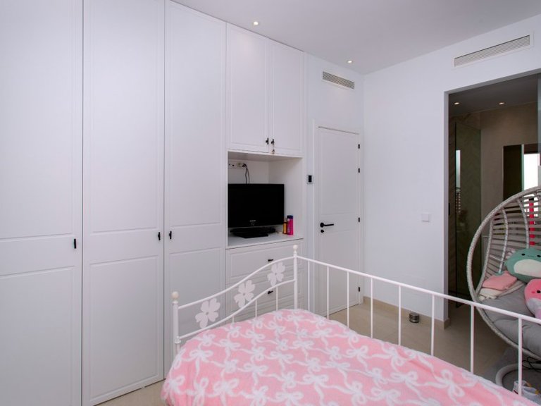 Villa for Sale in Rojales, Alicante 40