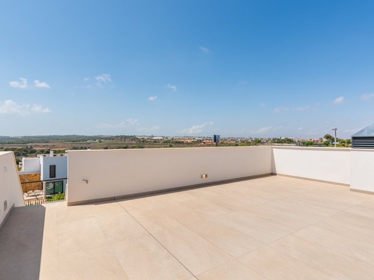 Villa for Sale in Dehesa De Campoamor, Alicante 8