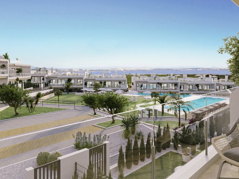 Villa for Sale in ﻿torrevieja (alicante), Indefined 2