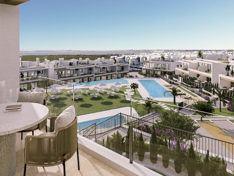 Villa for Sale in ﻿torrevieja (alicante), Indefined 7