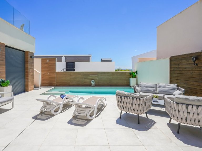 Villa for Sale in Benijofar, Alicante 36