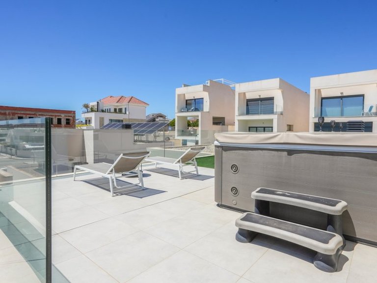 Villa for Sale in Benijofar, Alicante 45
